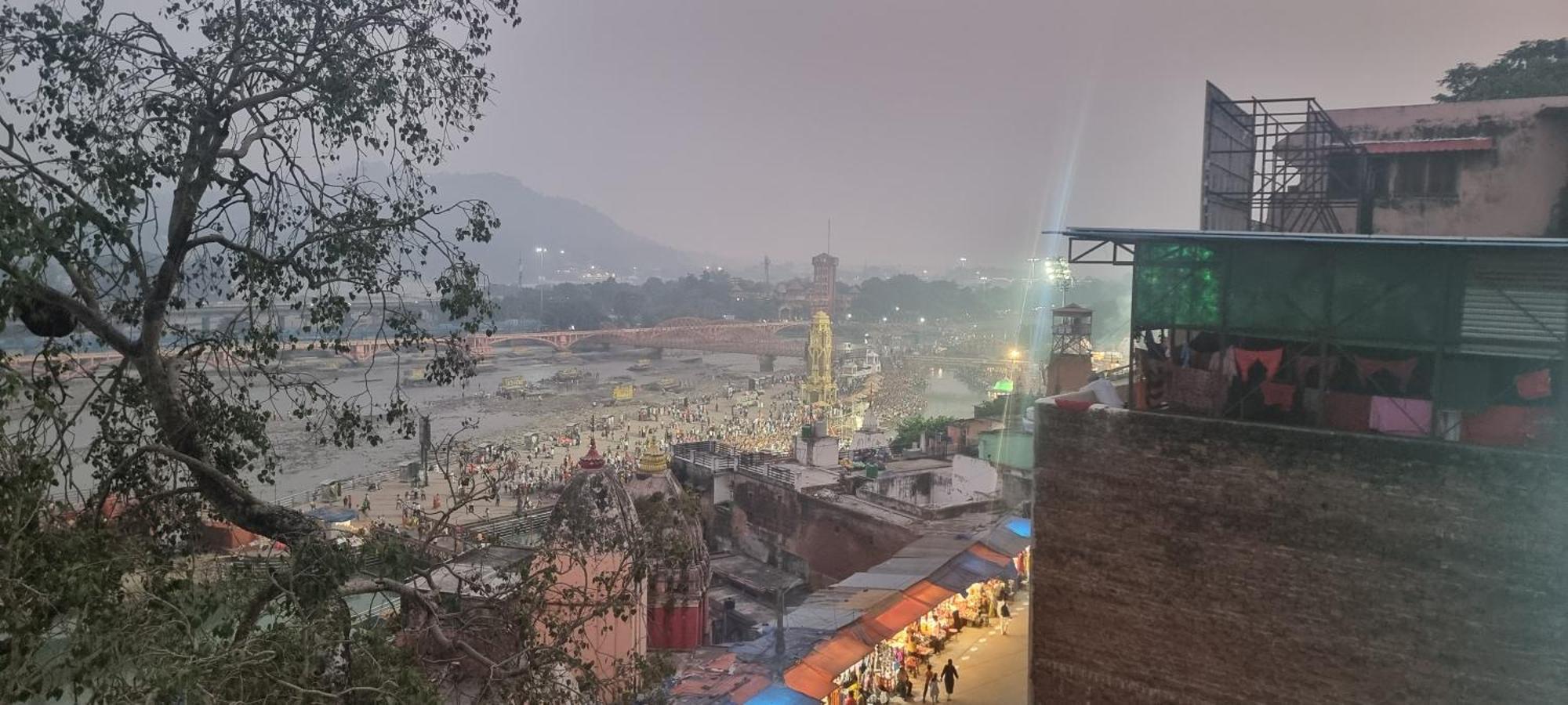 Hotel Har Ki Pauri By Around Stays หริทวาร ภายนอก รูปภาพ