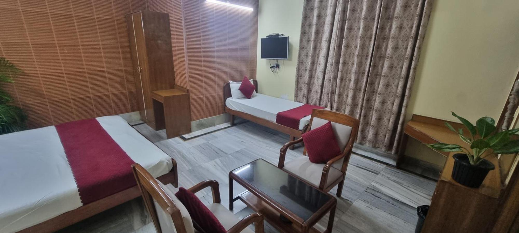 Hotel Har Ki Pauri By Around Stays หริทวาร ภายนอก รูปภาพ