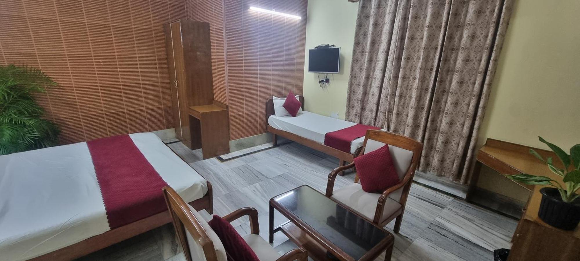 Hotel Har Ki Pauri By Around Stays หริทวาร ภายนอก รูปภาพ