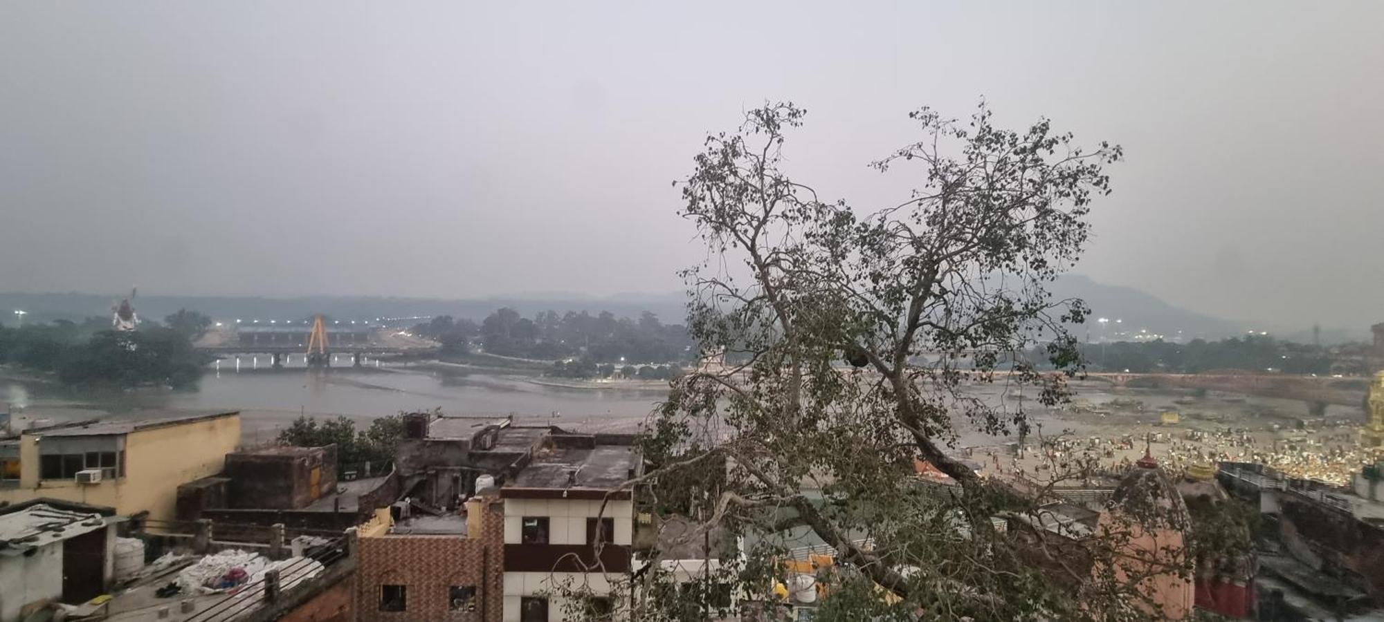 Hotel Har Ki Pauri By Around Stays หริทวาร ภายนอก รูปภาพ