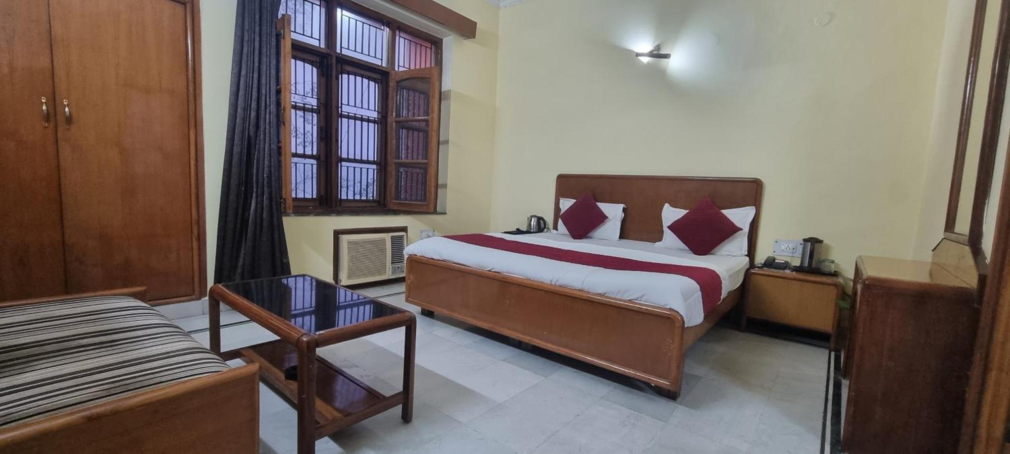 Hotel Har Ki Pauri By Around Stays หริทวาร ภายนอก รูปภาพ
